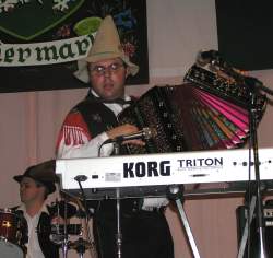 Musician_With_Accordion-Copyright_EOTR-AustrianClubMelbourne