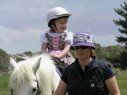 I_Love_Pony_Rides-Copyright_EOTR-AustrianClubMelbourne