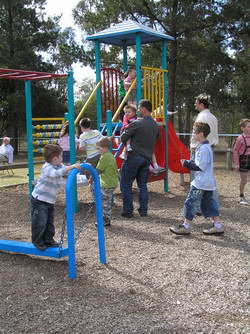 Dads_In_The_Playground-Copyright_EOTR-AustrianClubMelbourne