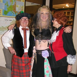 The_Scot_and_Austin_Powers_with_Belly-dancer-Copyright_EOTR-AustrianClubMelbourne