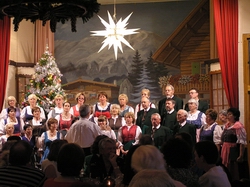 Austrian_Choir_sings_Christmas_carols-Copyright_EOTR-AustrianClubMelbourne