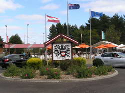 Flags_Flying_High-Copyright_EOTR-AustrianClubMelbourne