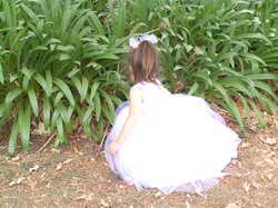 Little_Princess_Searches_For_Easter_Eggs-Copyright_EOTR-AustrianClubMelbourne